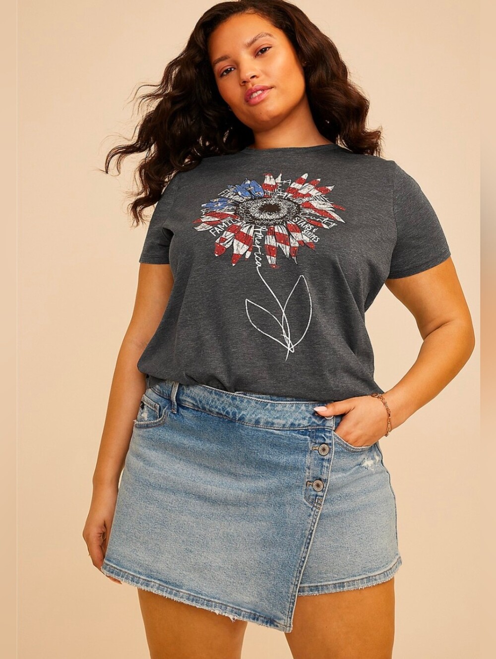 Various Sizes- Americana Sunflower Flower Classic Fit Graphic Tee-NWT
